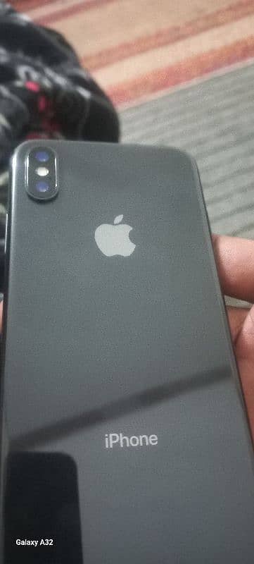 I phone x 256 gb face I'd ok very good condition 8