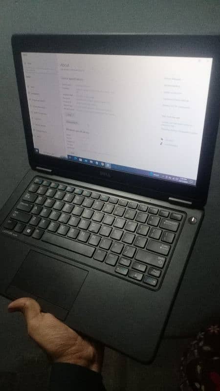 Dell laptop E5250 for sale with resonable price 0