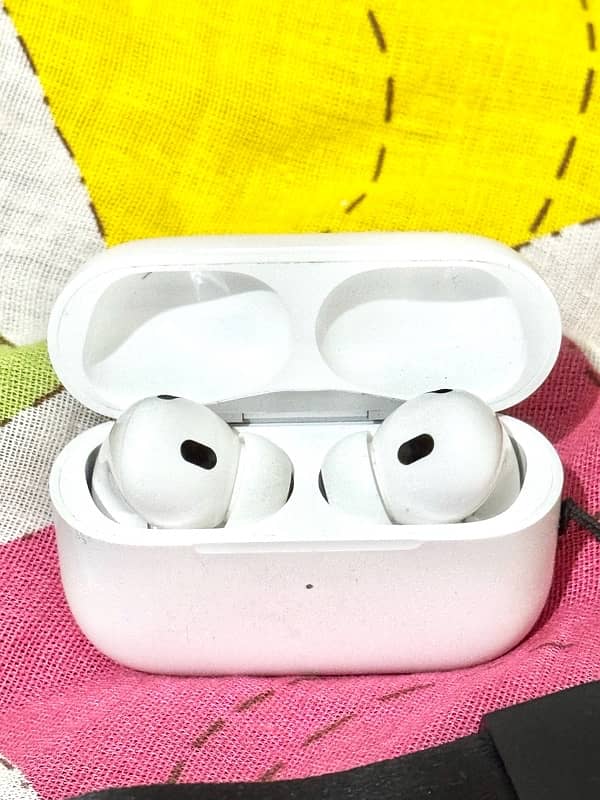 Apple air buds Ganeration 2 5