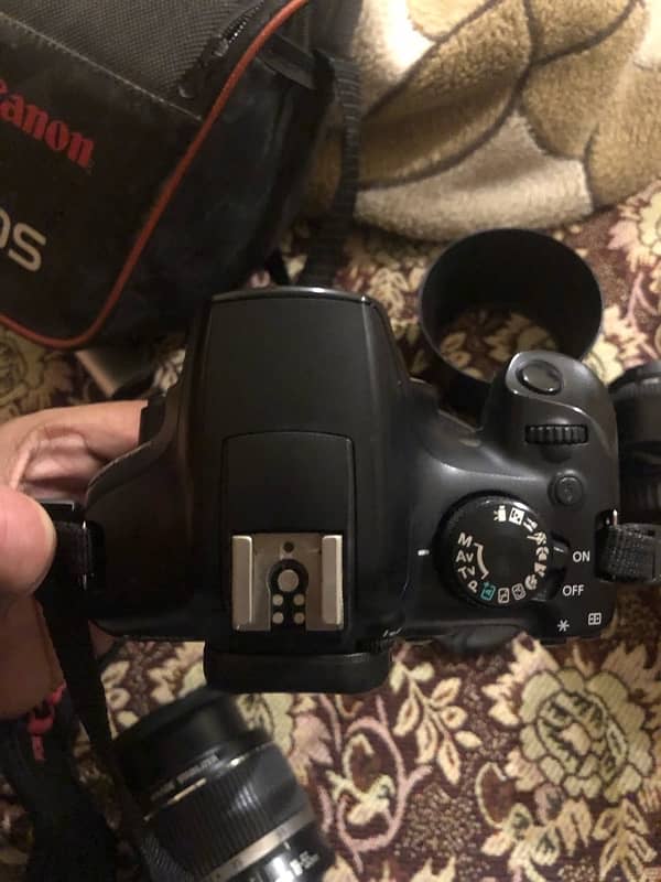 Canon 1300D DSLR with 18-55mm AF Lens & Yongnuo 50mm AF Lens 1