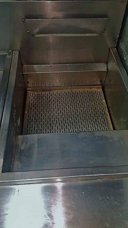 table fryer hot plate chiller 0