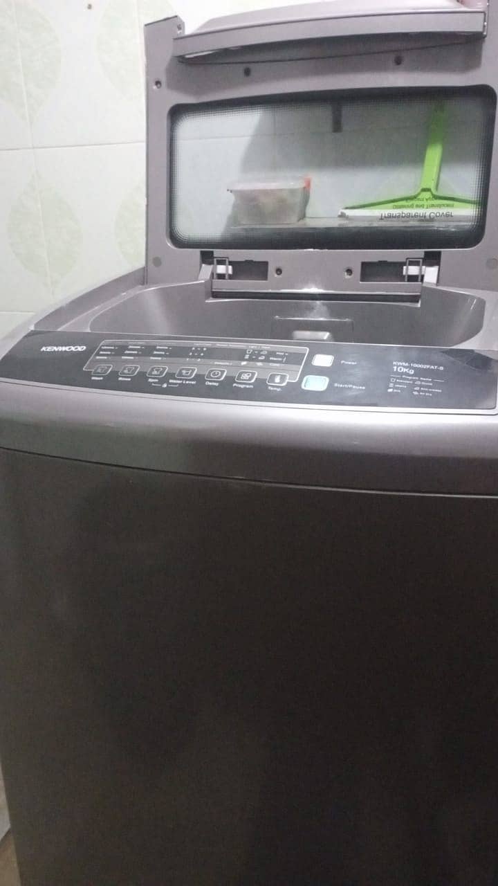 Kenwood machine 10 kg Aone condition 3