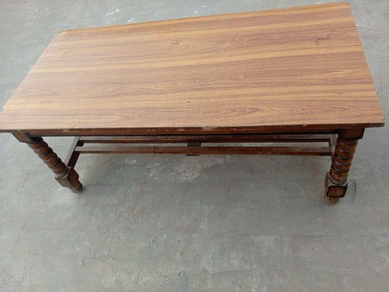 wood table or almari for sale 3