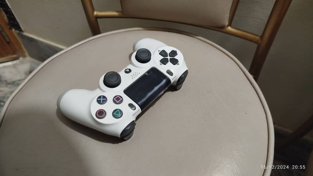 PS4 Controller , Works with PC , Bluetooth , Wireless and Wired 2