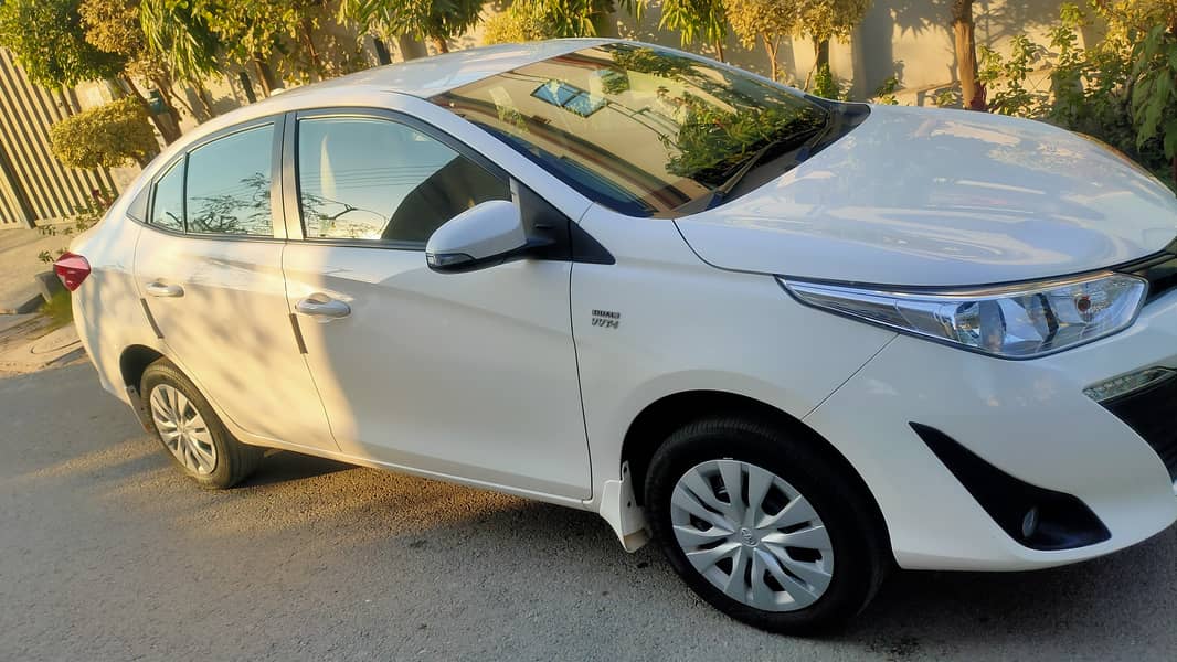 Toyota Yaris 2022 GLI MT for sale 2