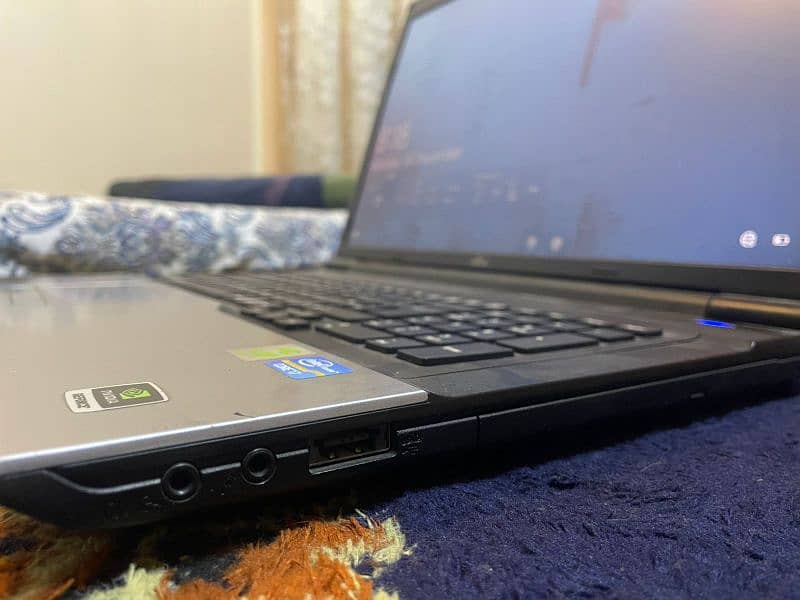 Fujitsu workstation Lifebook N series 7