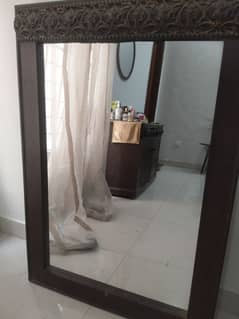 Dressing table mirror