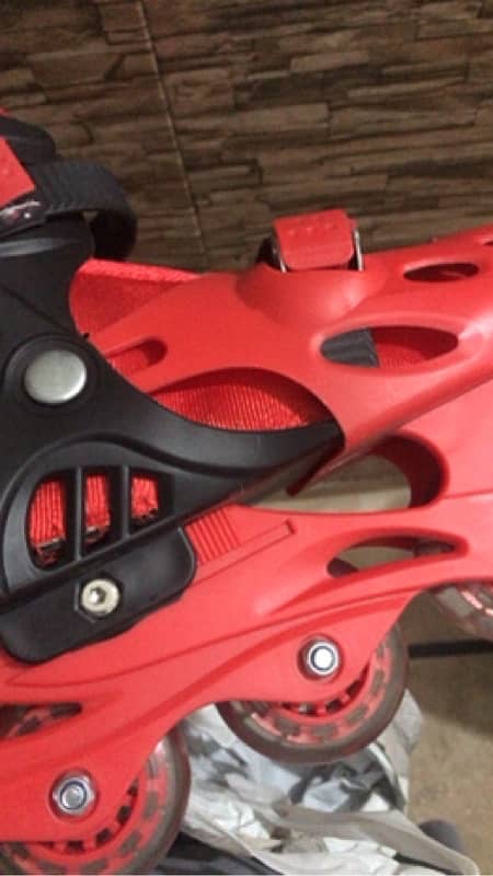 brand new rollar skates adjustable size upto 38 3