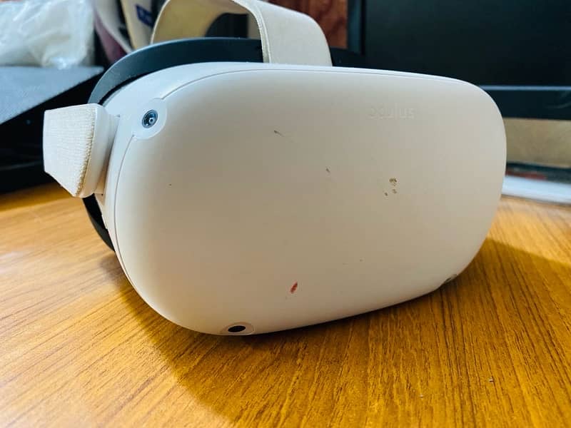 MetaQuest 2 VR Like New 0