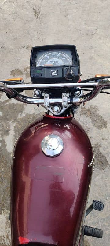 Honda cd 70 in mint condition 5