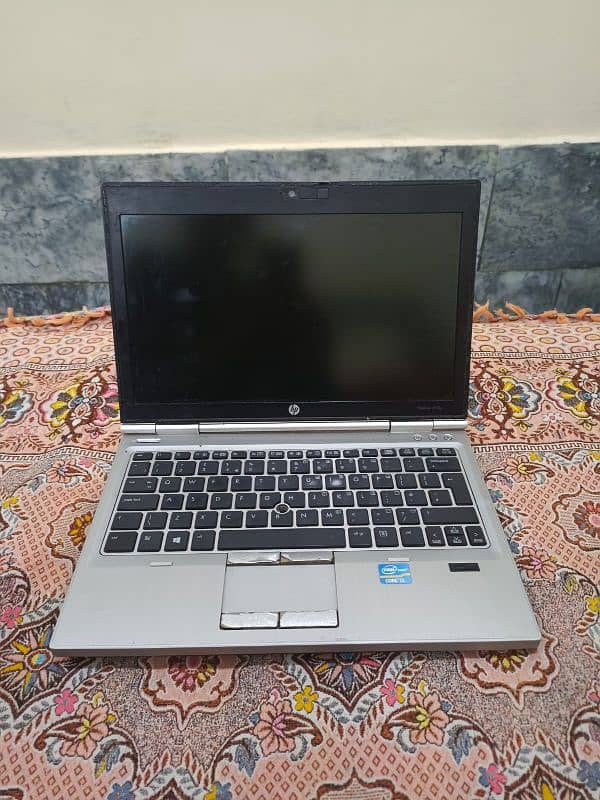 Hp Elitebook 2570p i5 3rd Generation 4GB RAM and 500GB Harddisk 0