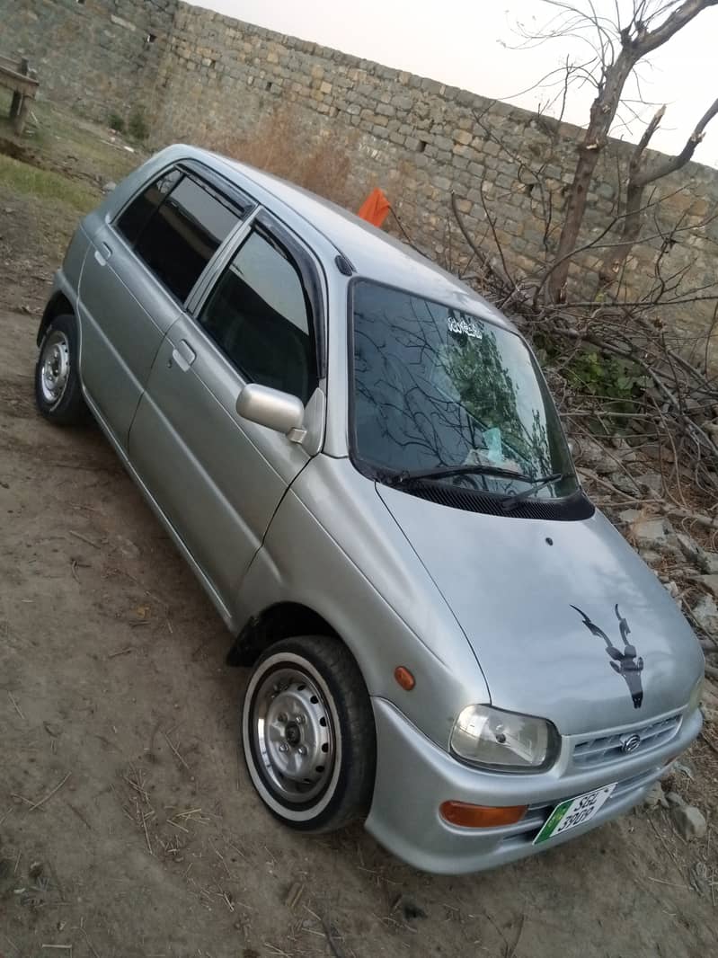 Daihatsu Cuore 2004 3