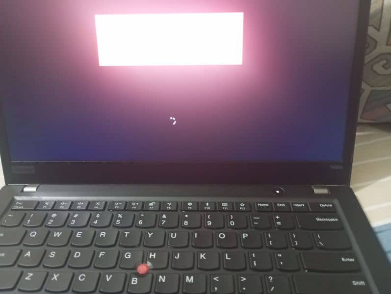 Lenovo ThinkPad T490s 8