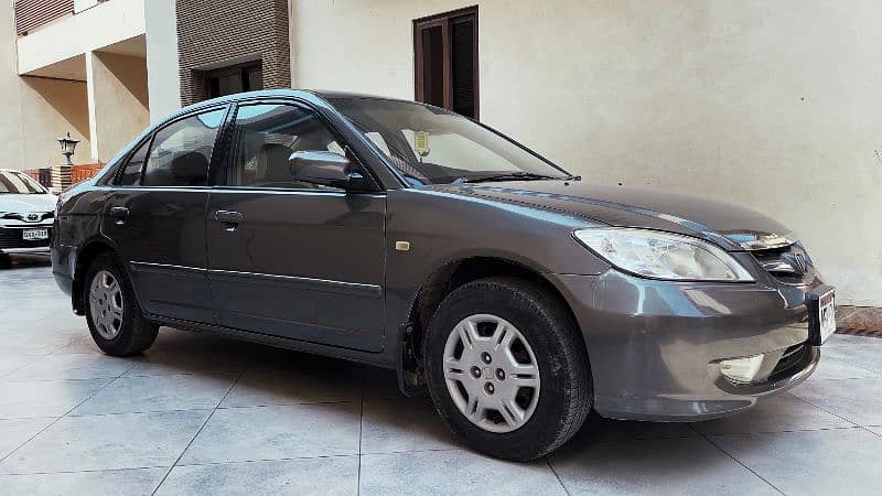 Honda Civic EXi 2004 1