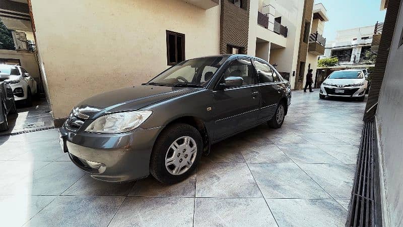 Honda Civic EXi 2004 4