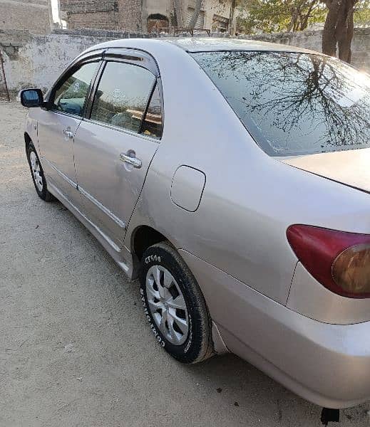 Toyota Corolla Altis 2003 4