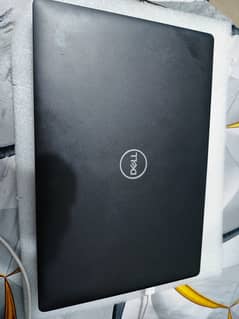 DELL Laptop 5400, I7 8th Gen. 16/512 ssd M2