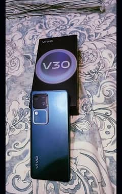 Vivo V30. . . . condition 9/10