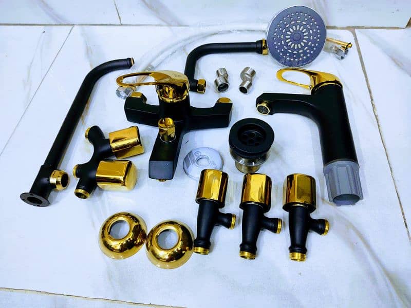 bath set brass 4