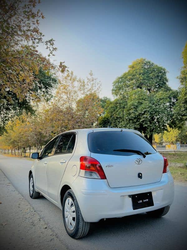 Toyota Vitz 2009 5