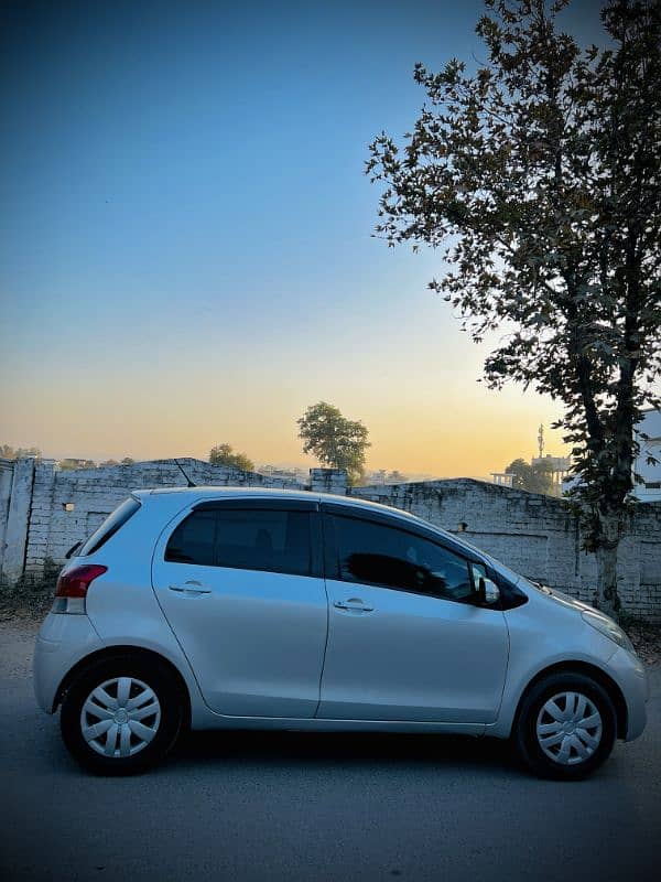 Toyota Vitz 2009 8