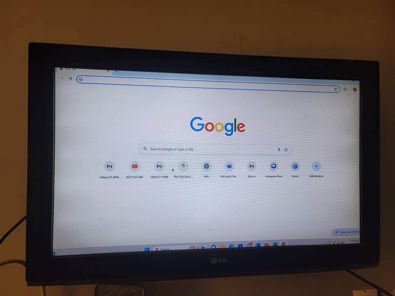 LG non smart lcd rarely used 7