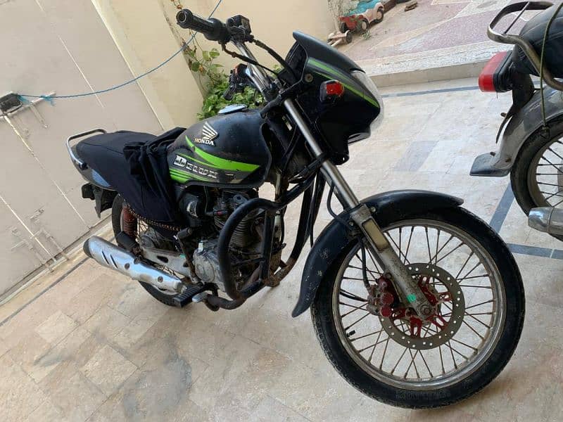 Honda 125 delux 2006 model Hyd No in perfect running condition 0