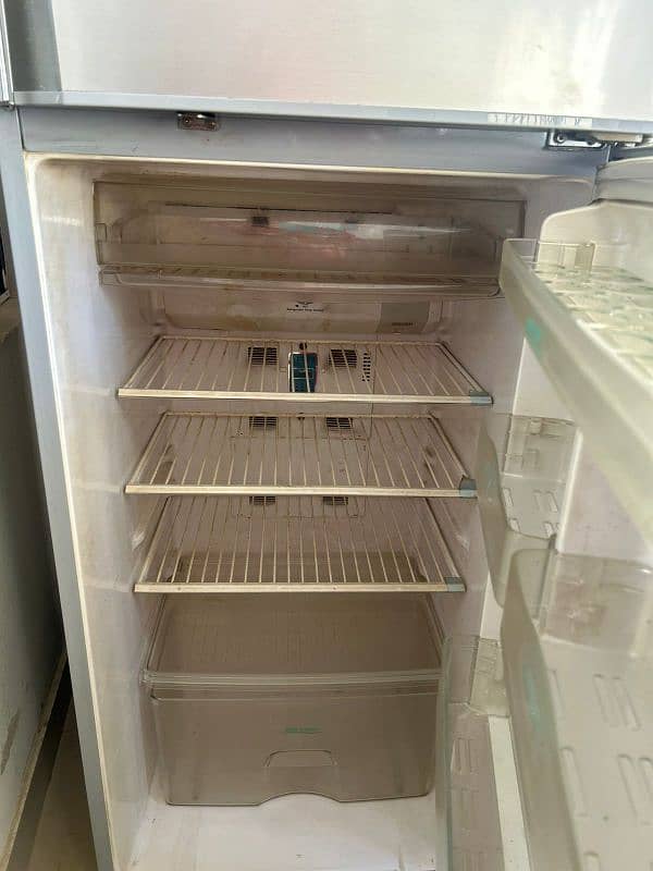 Hitachi Refrigerator 3