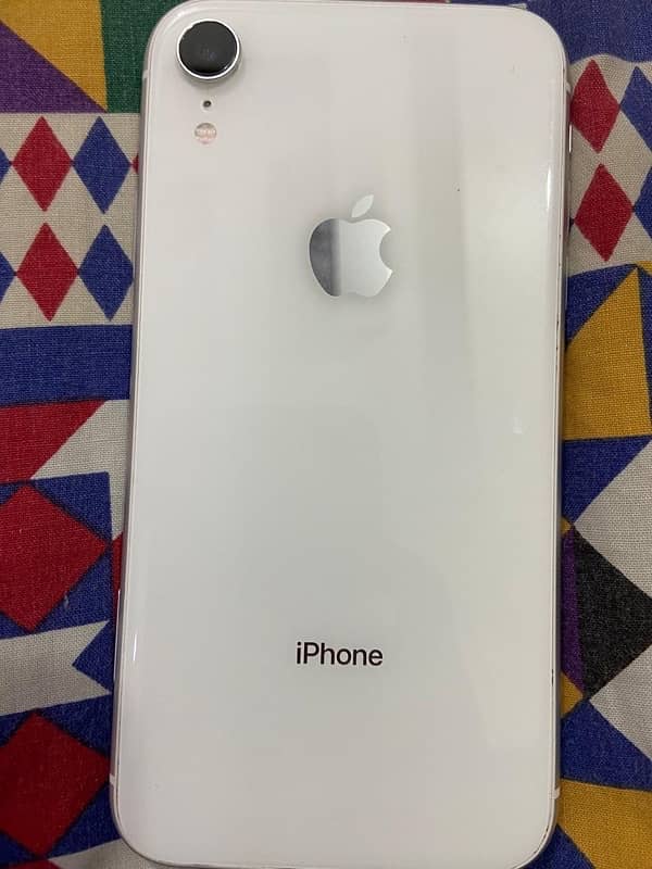 Xr with box new condition 64 gb pta approved 1