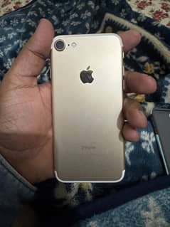 iPhone 7 Gold 32 GB Non PTA