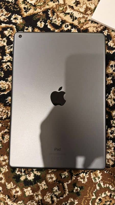 iPad 8 32GB 3