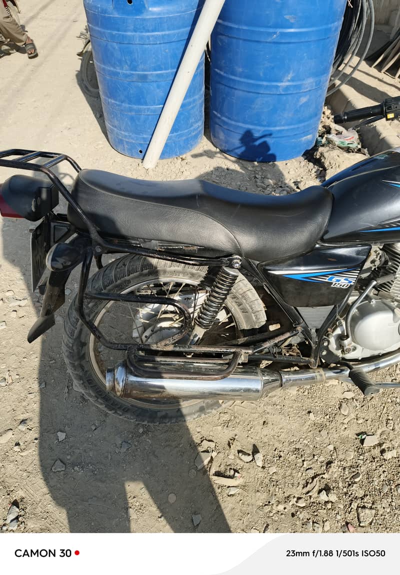 Suzuki GS 150 2023 2