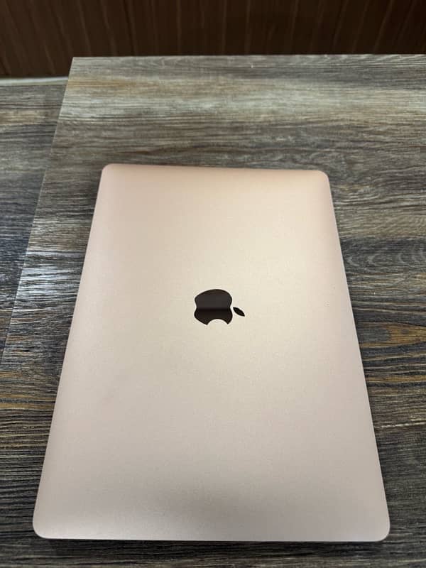 MacBook air 13.3’ M1 2021 1