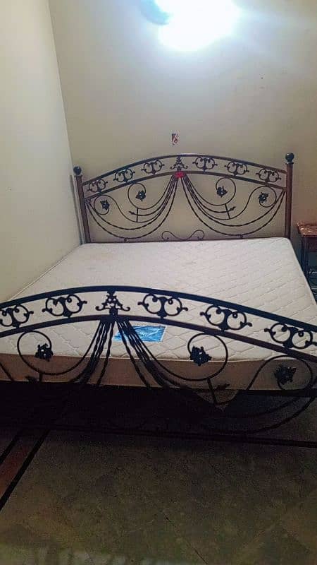 iron bed for sale with semi hard matress 2