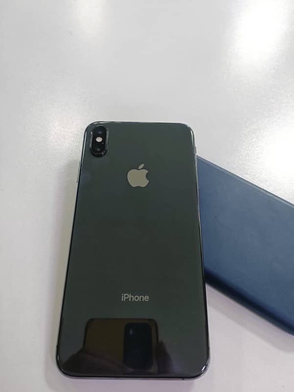 iPhone xamax 4