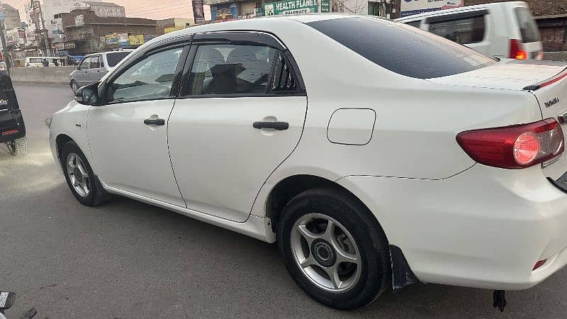 Toyota Corolla XLI 2013 6