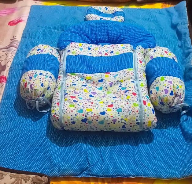 Newborn baby sleeping bag . 1