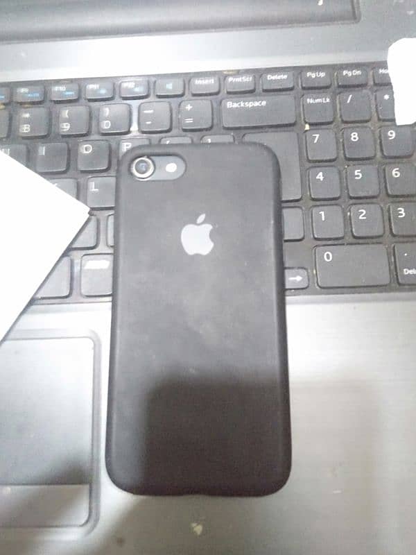 IPhone 7 Non-PTA 32 Gb 3