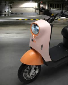 EVEE Nisa Electric Scooty