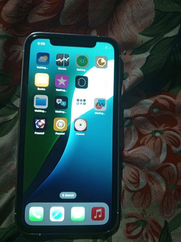 I phone xr into 13pro | 64 | Factory unlocked | 3