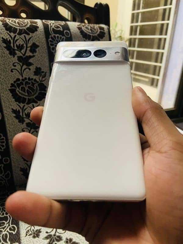 Google Pixel 7 Pro for Sale (Non PTA) 1