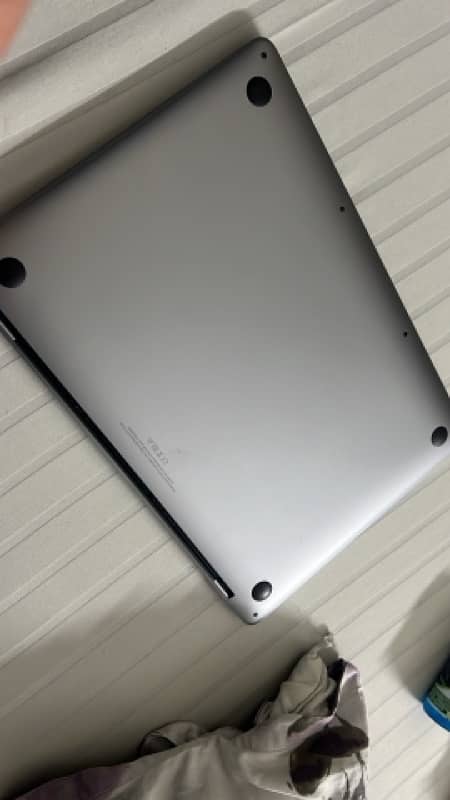 Apple macbook pro 5