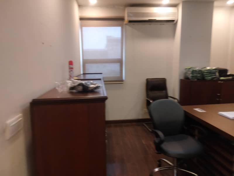 I-9 BRAND NEW 2600 SQ. FEET OFFICE REAL PICS ATTACHED NEAR TO METRO BUS STOP HUGE CAR PARKING 7