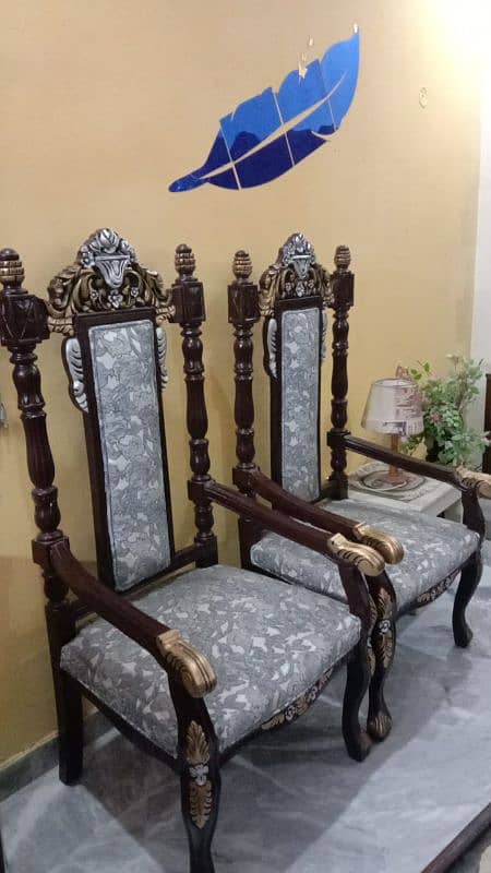 king size 2 bed room chairs made of chinoti wood 1