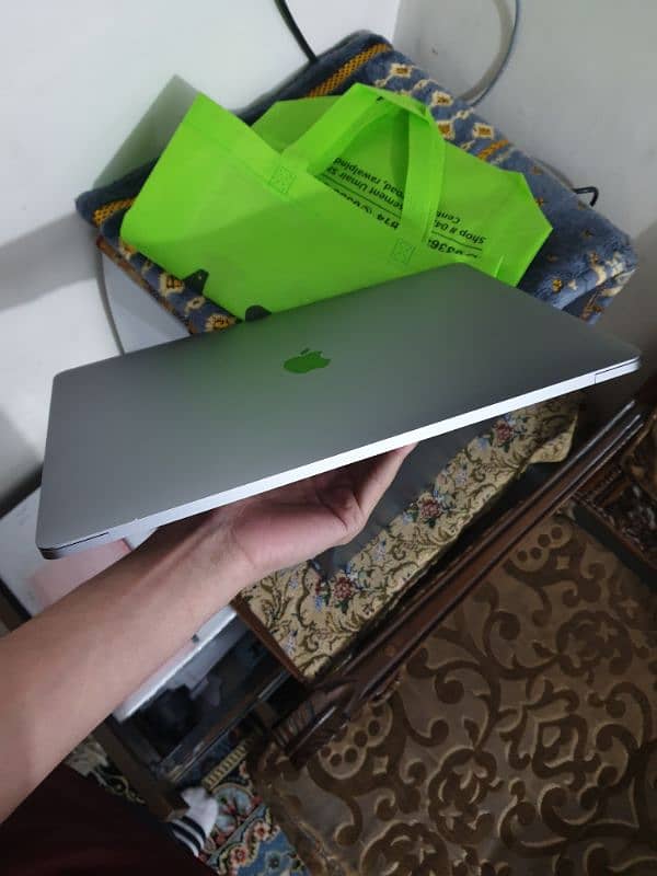 Macbook Pro 2019 4