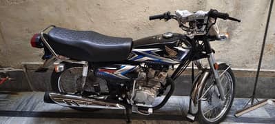 Honda 125 black new