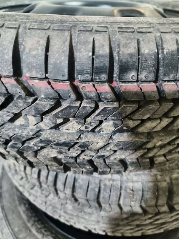 General R13 155/70 tubless tires 0