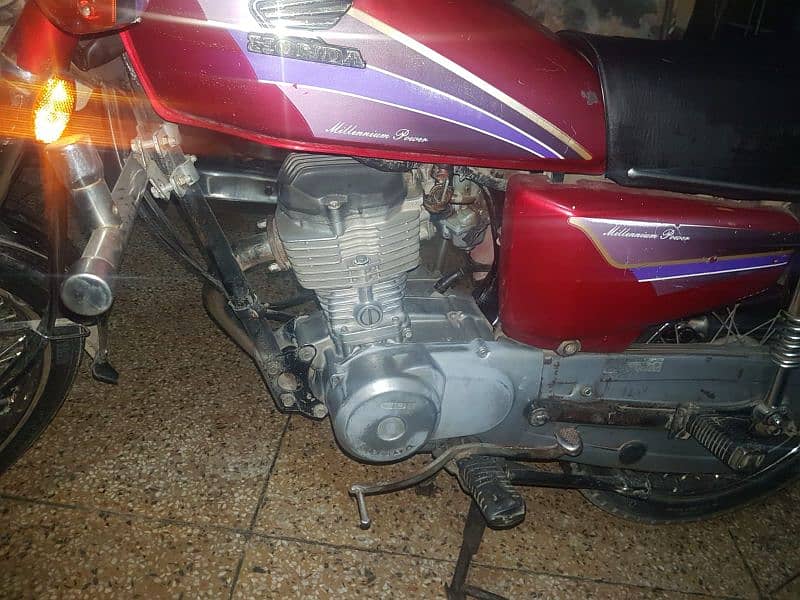 Honda 125 2001 model Punjab number 9