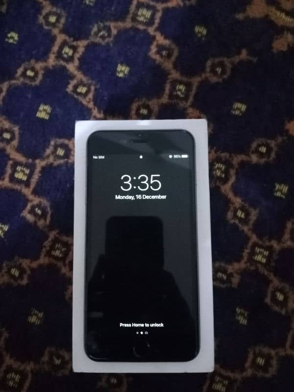 iphone 6 plus 16gb non pta complete box 1