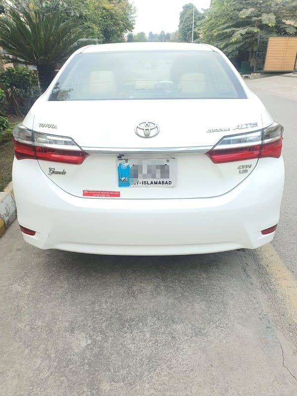 Toyota Altis Grande 2018 1